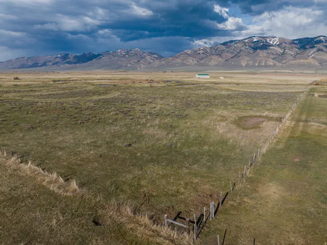 1301 Evans Rd, Geneva, Idaho 83238