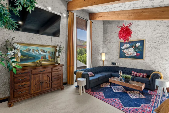 12 N Quiet Meadow Ln, Mapleton, Utah 84664