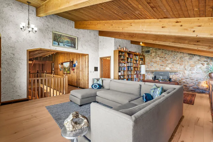 12 N Quiet Meadow Ln, Mapleton, Utah 84664