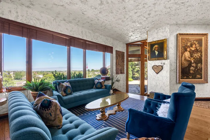 12 N Quiet Meadow Ln, Mapleton, Utah 84664