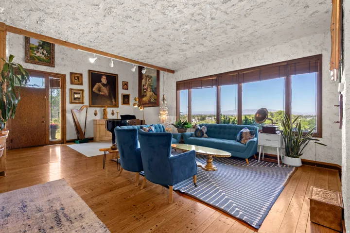 12 N Quiet Meadow Ln, Mapleton, Utah 84664
