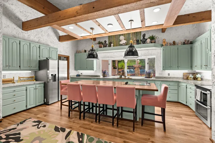 12 N Quiet Meadow Ln, Mapleton, Utah 84664