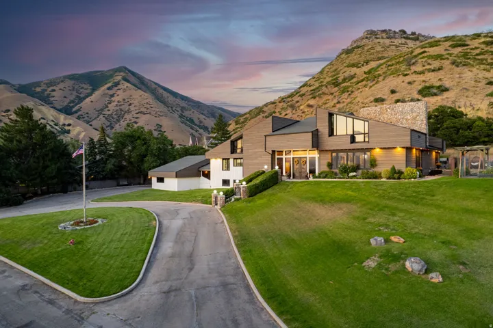 12 N Quiet Meadow Ln, Mapleton, Utah 84664