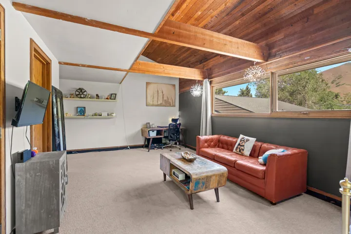 12 N Quiet Meadow Ln, Mapleton, Utah 84664