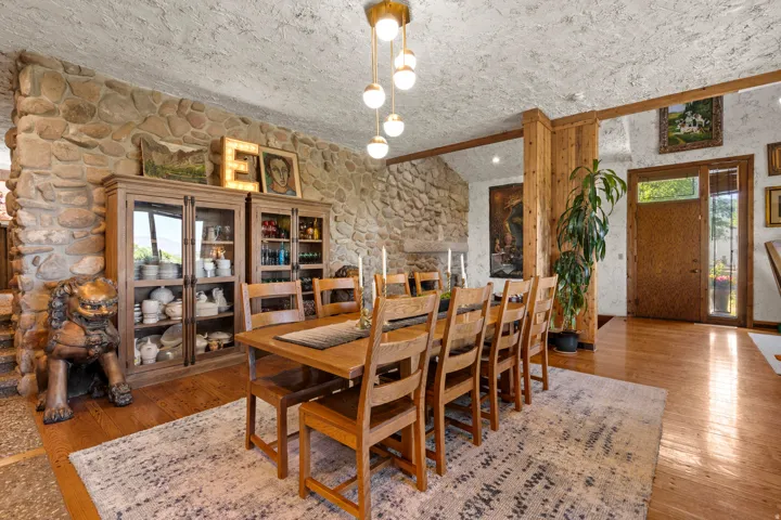12 N Quiet Meadow Ln, Mapleton, Utah 84664
