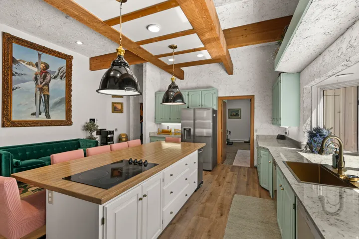 12 N Quiet Meadow Ln, Mapleton, Utah 84664