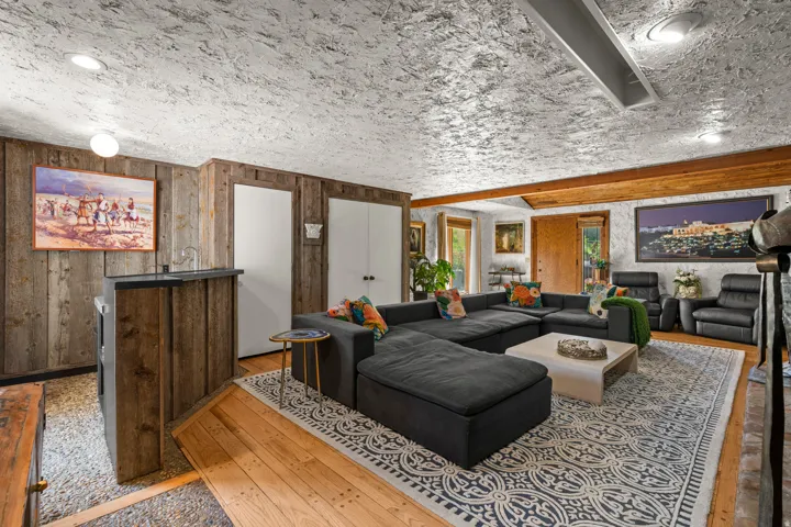 12 N Quiet Meadow Ln, Mapleton, Utah 84664