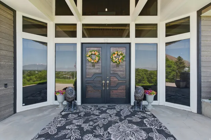 12 N Quiet Meadow Ln, Mapleton, Utah 84664
