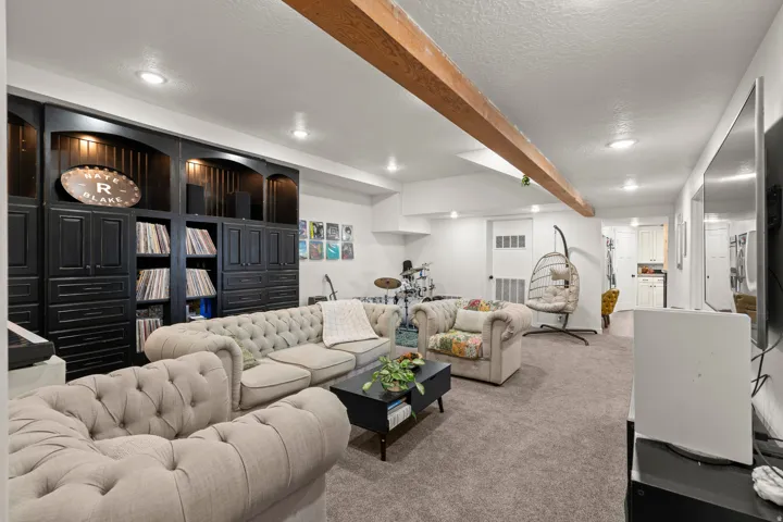 12 N Quiet Meadow Ln, Mapleton, Utah 84664