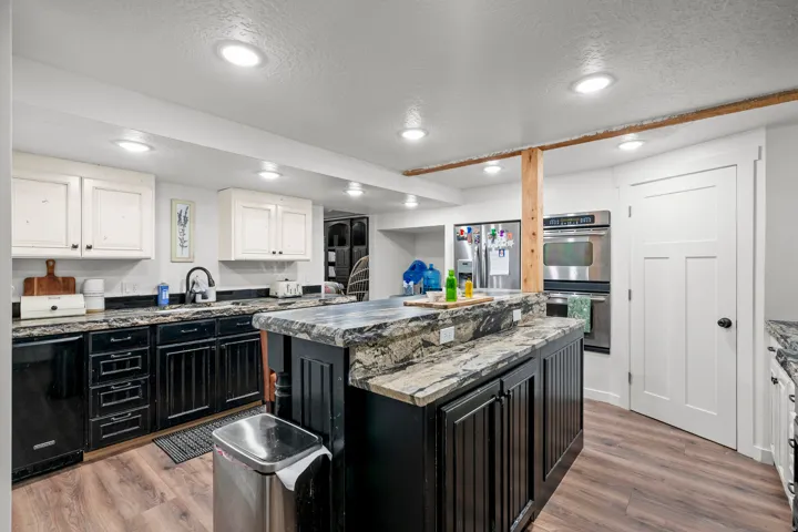 12 N Quiet Meadow Ln, Mapleton, Utah 84664