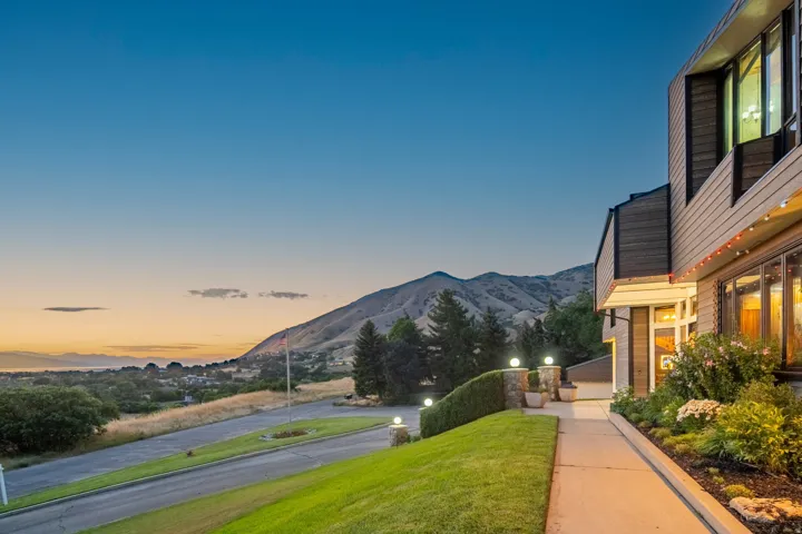 12 N Quiet Meadow Ln, Mapleton, Utah 84664