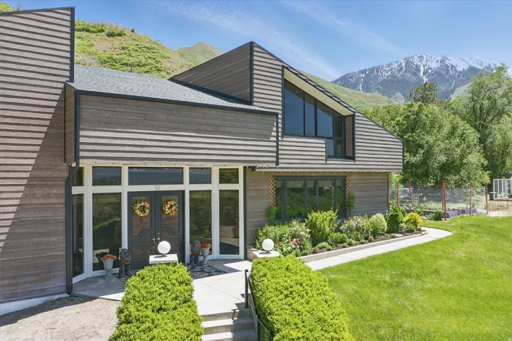 12 N Quiet Meadow Ln, Mapleton, Utah 84664