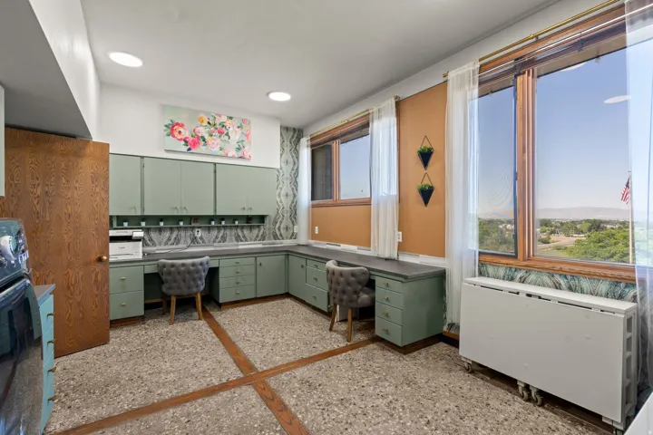12 N Quiet Meadow Ln, Mapleton, Utah 84664
