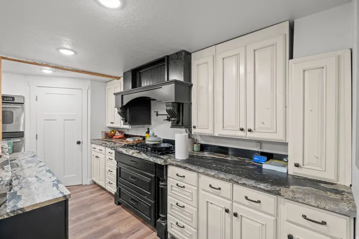 12 N Quiet Meadow Ln, Mapleton, Utah 84664