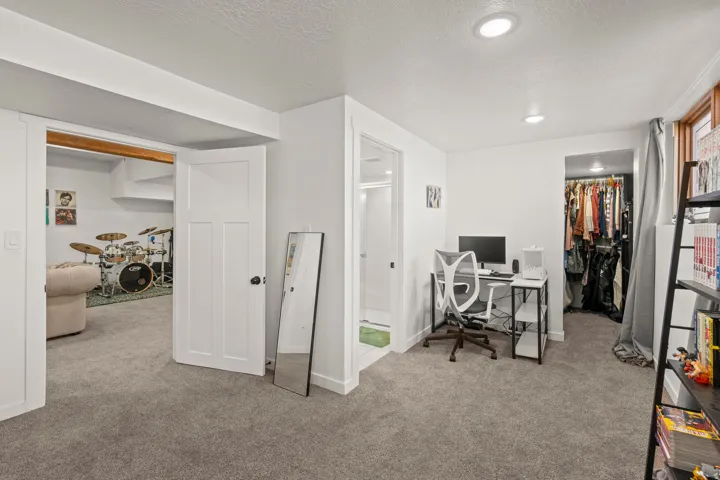 12 N Quiet Meadow Ln, Mapleton, Utah 84664