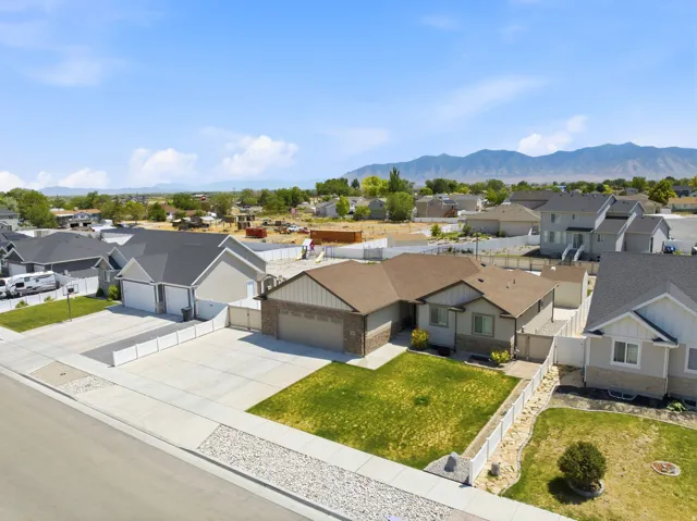 83 S Mustang Ridge Rd, Grantsville, Utah 84029