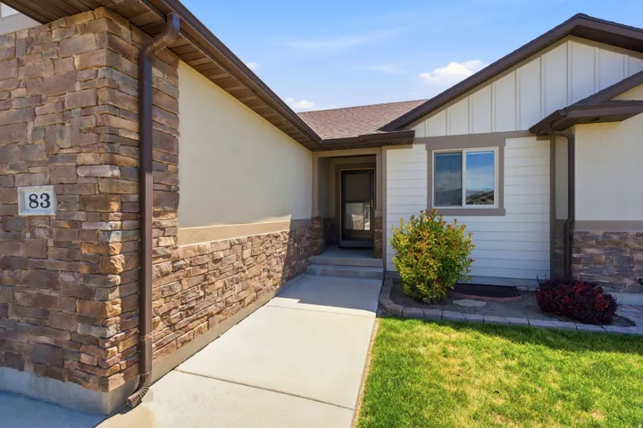 83 S Mustang Ridge Rd, Grantsville, Utah 84029