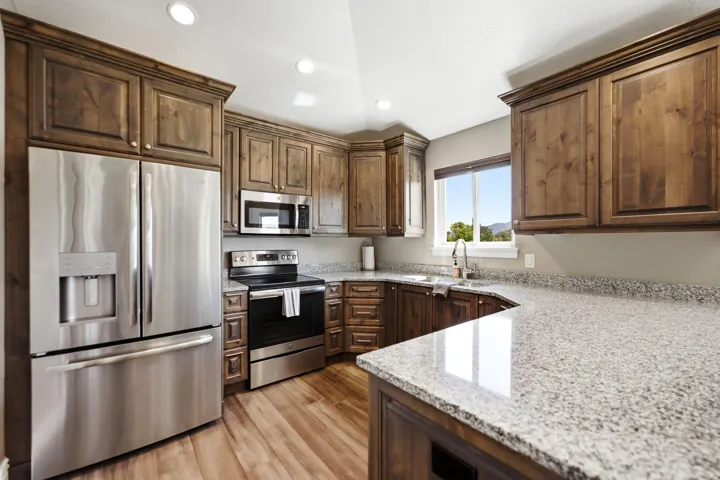83 S Mustang Ridge Rd, Grantsville, Utah 84029