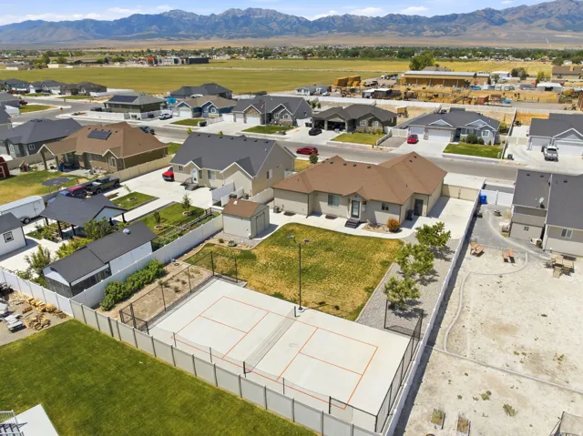 83 S Mustang Ridge Rd, Grantsville, Utah 84029