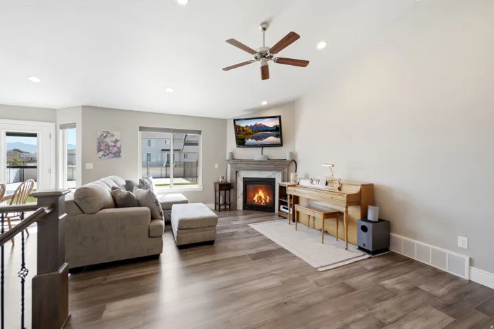 83 S Mustang Ridge Rd, Grantsville, Utah 84029