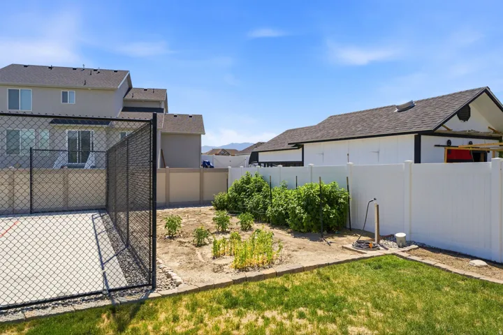 83 S Mustang Ridge Rd, Grantsville, Utah 84029