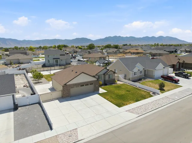 83 S Mustang Ridge Rd, Grantsville, Utah 84029
