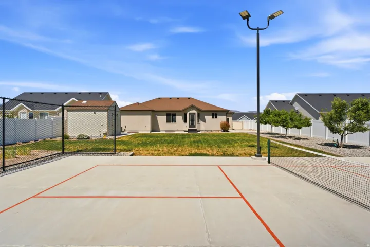 83 S Mustang Ridge Rd, Grantsville, Utah 84029