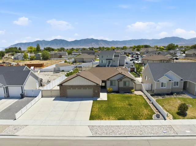 83 S Mustang Ridge Rd, Grantsville, Utah 84029