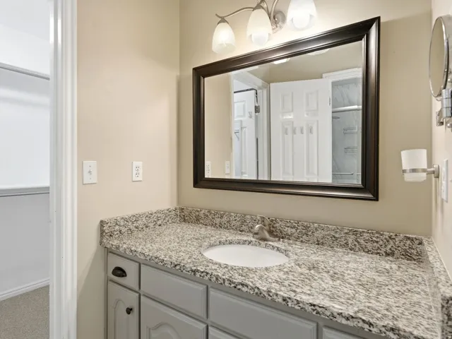 Primary suite sink area/walk-in closet