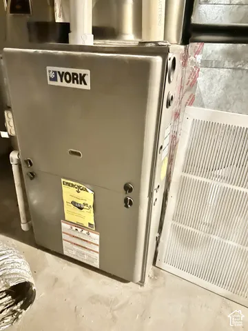 York high-efficiency furnace unit with metal ductwork and integrated return air filter housing
