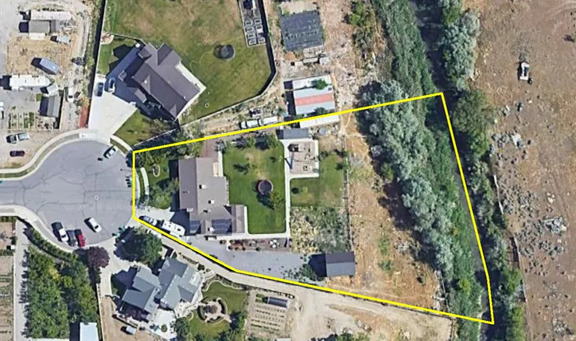 Aerial Property Survey. Outlining the boundaries of the property and its surrounding environment
