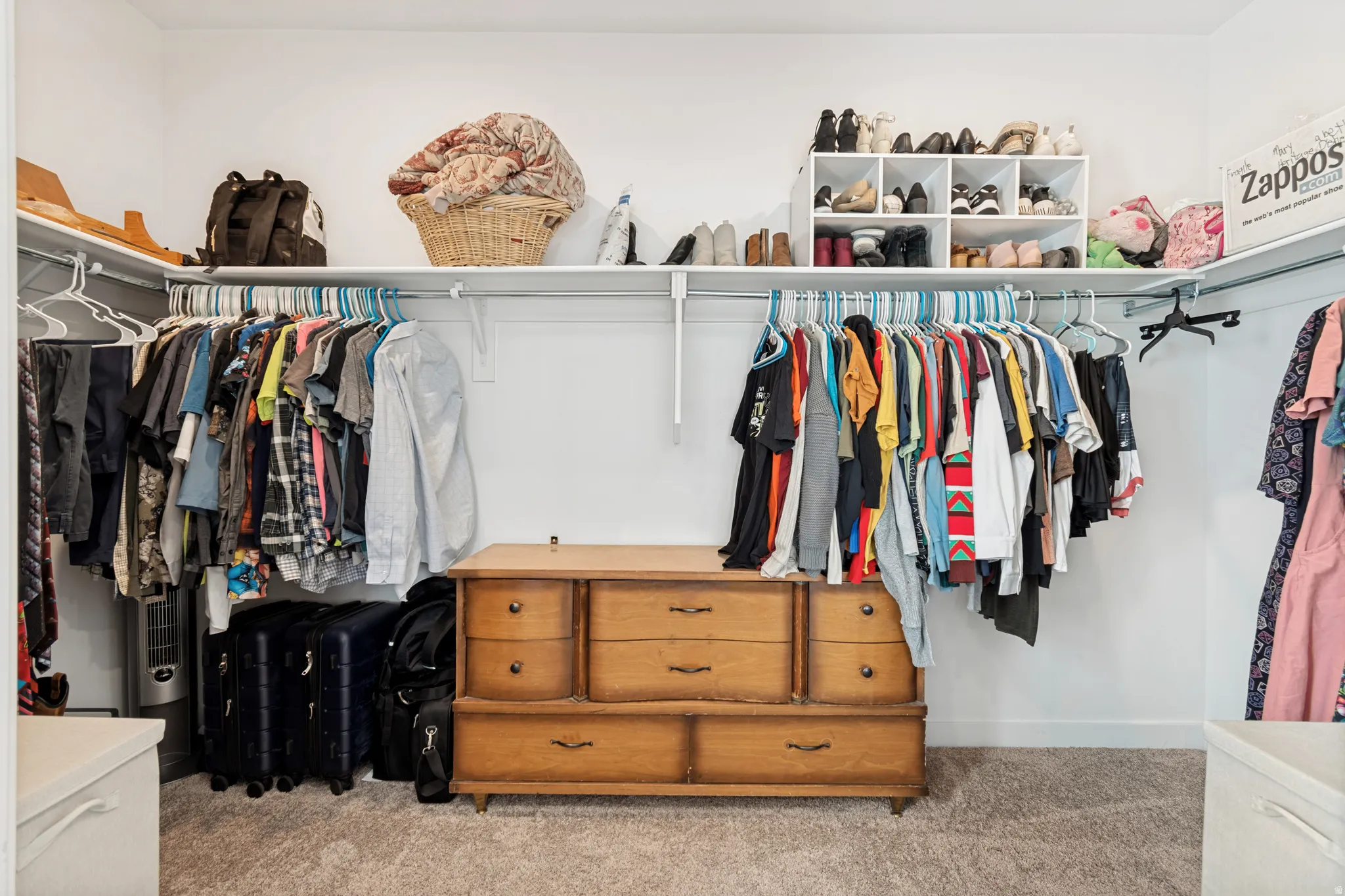 Walk in closet