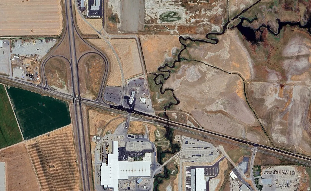 Aerial Site Survey. Illustrating the property's geographic features and surrounding infrastructure