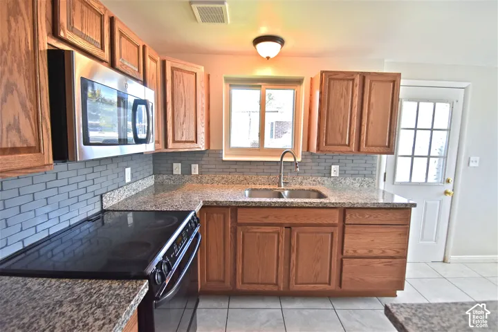 2648 W 5750 S, Roy, Utah 84067