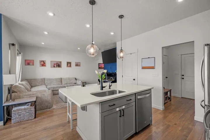4477 E Hurstbourne Dr, Eagle Mountain, Utah 84005