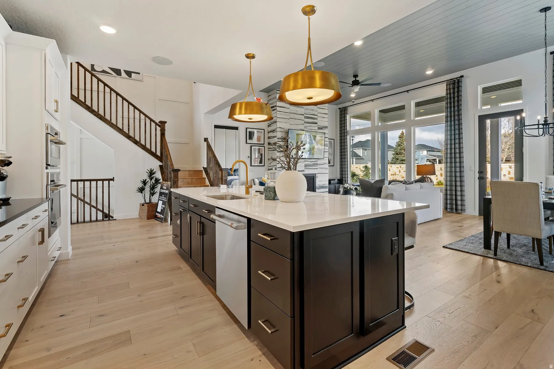 Picture of another home of same floorplan