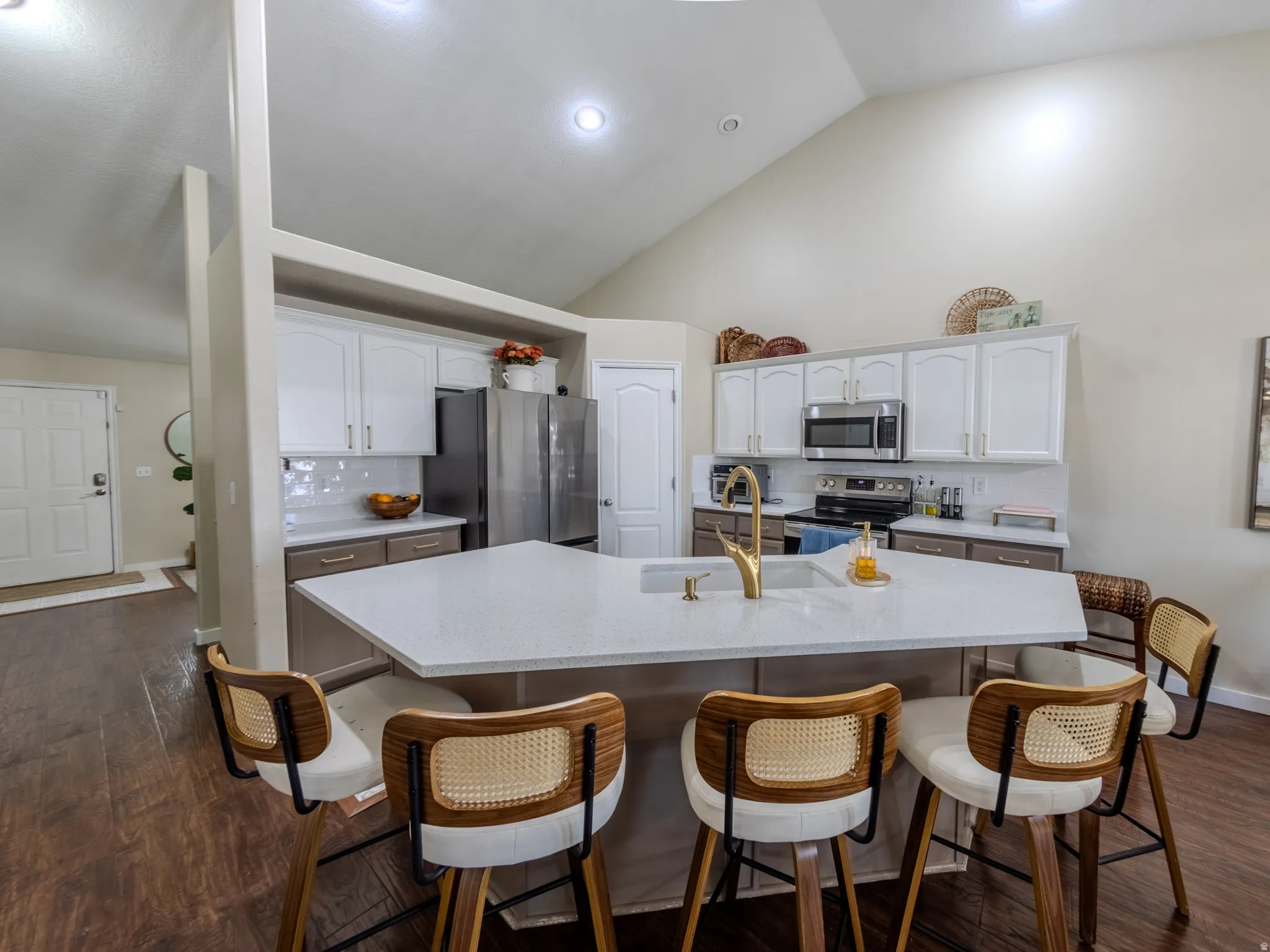 Virtually staged photos have been included to help showcase the property's possibilities. Actual furnishings and features may vary from those shown.