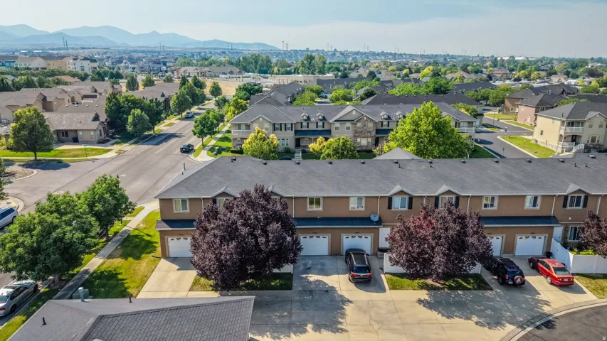 7902 S Dove Creek Ln, West Jordan, Utah 84081