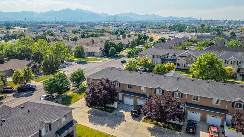 7902 S Dove Creek Ln, West Jordan, Utah 84081