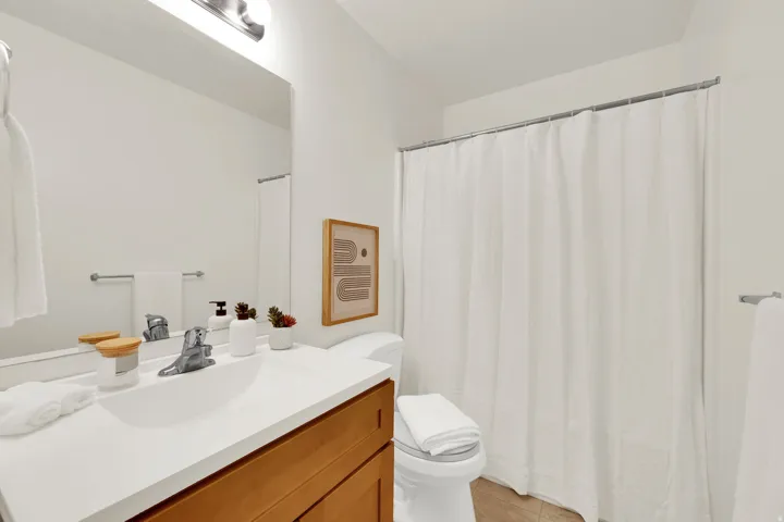 7902 S Dove Creek Ln, West Jordan, Utah 84081