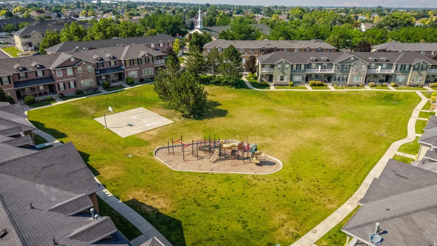 7902 S Dove Creek Ln, West Jordan, Utah 84081
