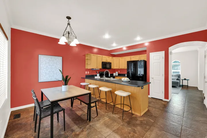 7902 S Dove Creek Ln, West Jordan, Utah 84081