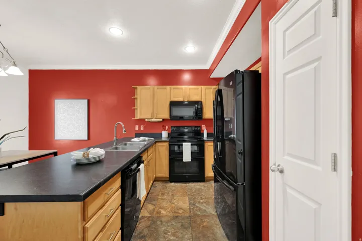 7902 S Dove Creek Ln, West Jordan, Utah 84081