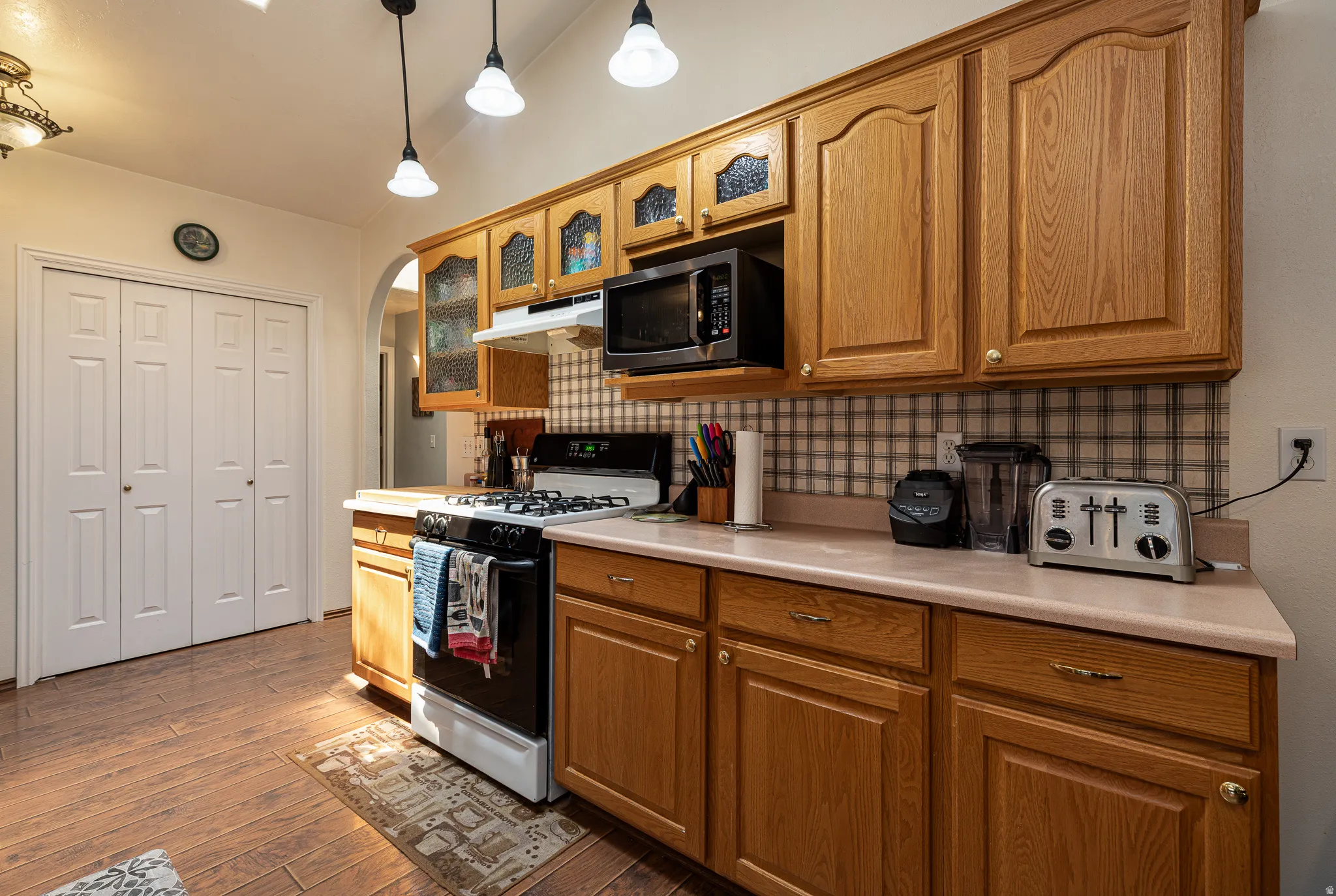 Spacious kitchen