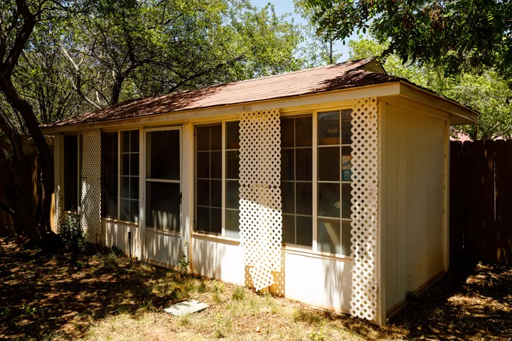 Outdoor shed
