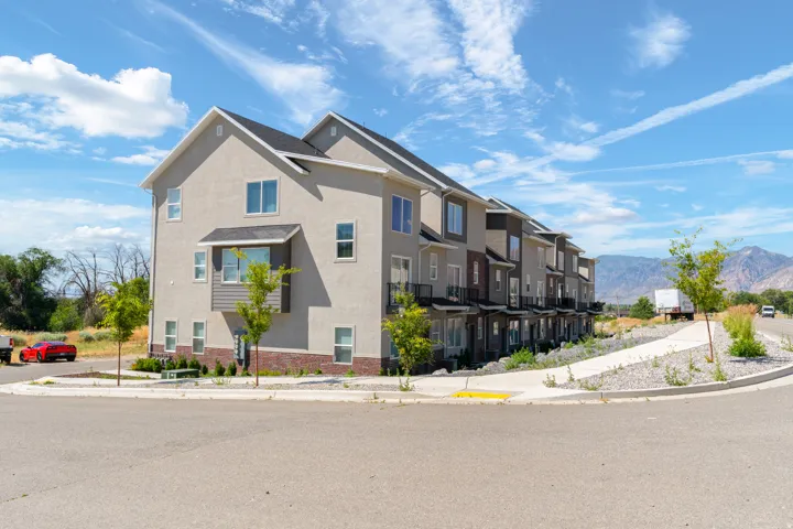 2791 S Orchard Hill Ln, Perry, Utah 84302