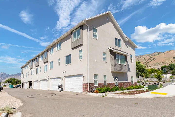 2791 S Orchard Hill Ln, Perry, Utah 84302