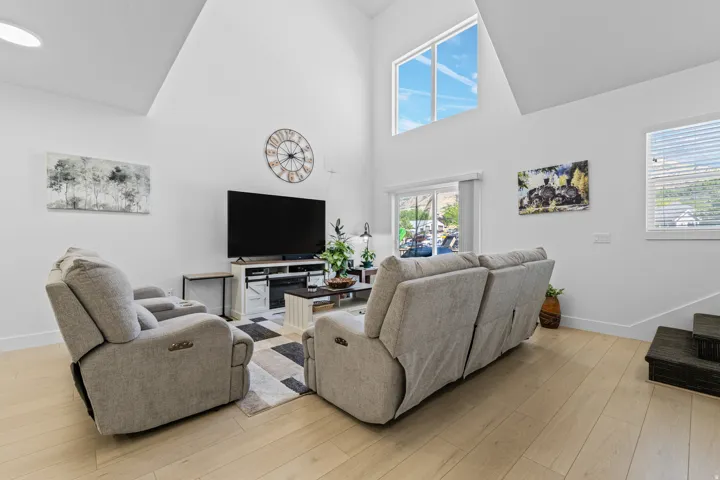 2791 S Orchard Hill Ln, Perry, Utah 84302