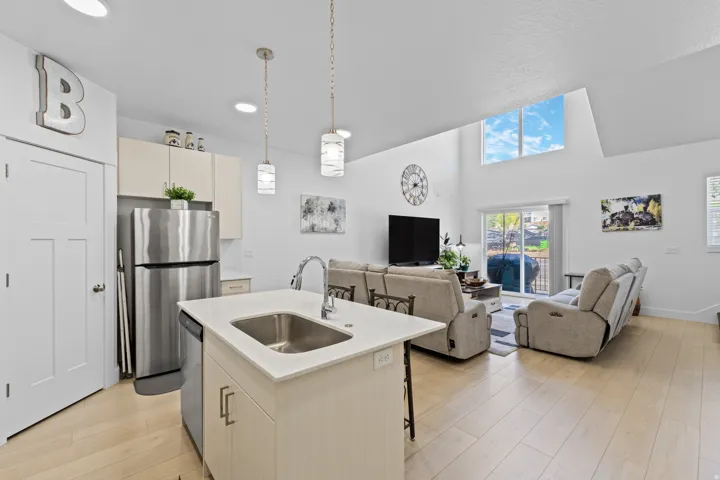 2791 S Orchard Hill Ln, Perry, Utah 84302