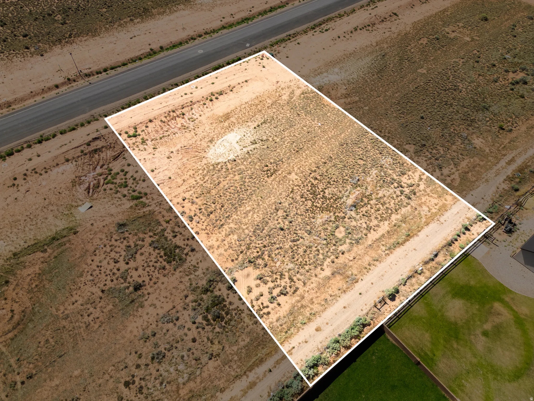 Expansive land parcel featuring natural desert vegetation